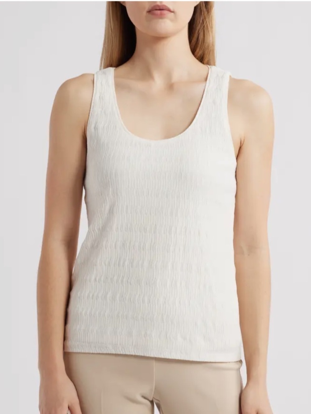 NWOT Pucker Wave Knit Scoop Neck Tank
Anne Klein